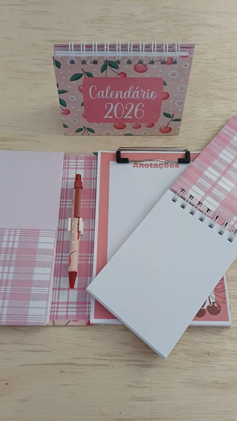 Kit Doce Cerejinha - Agenda, Bloquinho e Calendário 2026 - Imagem 3
